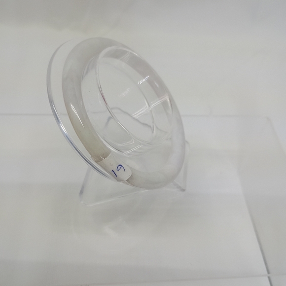 Jadeite Bangle - Picture 2 of 6